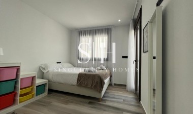 Odsprzedaż - Villa - Los Balcones - Costa Blanca