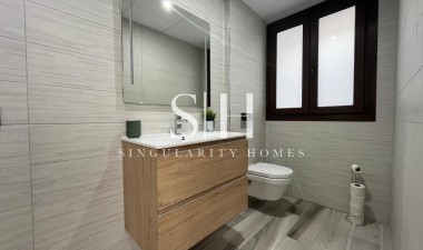 Odsprzedaż - Villa - Los Balcones - Costa Blanca