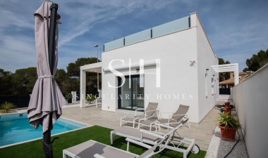 Återförsäljning - Villa - Pinar de Campoverde - LOS ROMEROS