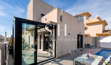 Återförsäljning - Villa - Torrevieja - Aguas Nuevas 2