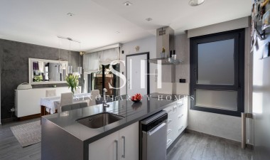 Återförsäljning - Villa - Torrevieja - Aguas Nuevas 2