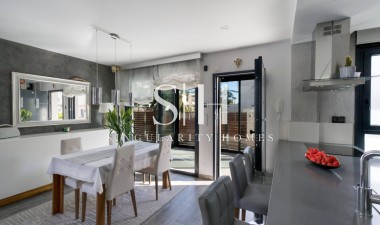 Återförsäljning - Villa - Torrevieja - Aguas Nuevas 2