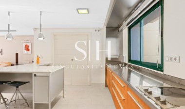 Resale - Apartment / flat - Orihuela Costa - Campoamor