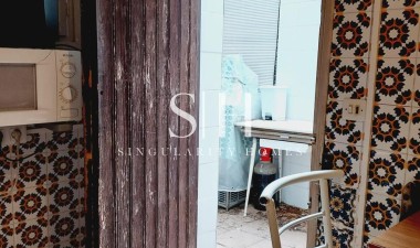 Återförsäljning - Villa - Orihuela Costa - Punta Prima