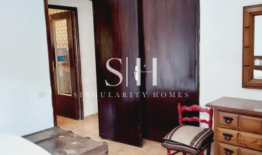 Återförsäljning - Villa - Orihuela Costa - Punta Prima