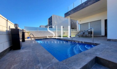 Wiederverkauf - Villa - Orihuela Costa - PAU 26