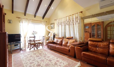 Перепродажа - Villa - Orihuela Costa - Costa Blanca