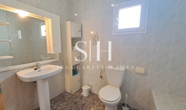 Перепродажа - Villa - Villamartin - Costa Blanca