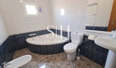 Перепродажа - Villa - Villamartin - Costa Blanca