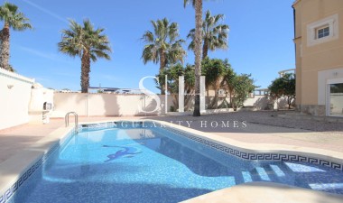 Herverkoop - Villa - La Zenia - Costa Blanca