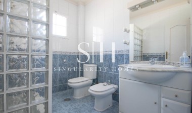 Herverkoop - Villa - La Zenia - Costa Blanca