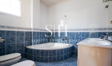 Herverkoop - Villa - La Zenia - Costa Blanca