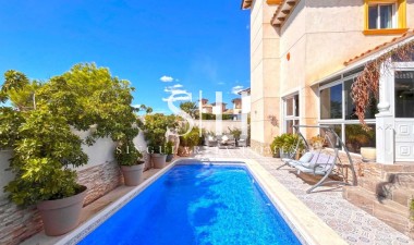 Odsprzedaż - Villa - La Zenia - Costa Blanca