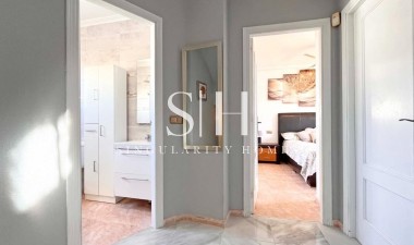 Odsprzedaż - Villa - La Zenia - Costa Blanca