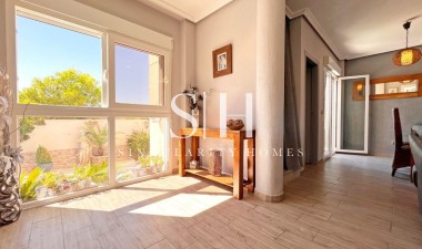 Odsprzedaż - Villa - La Zenia - Costa Blanca