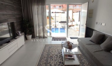 Herverkoop - Villa - Orihuela Costa - Costa Blanca