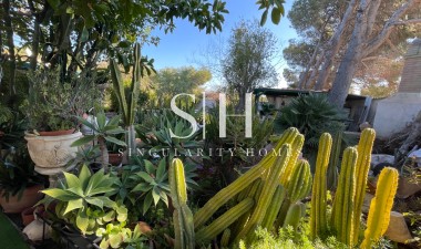 Återförsäljning - Villa - Orihuela Costa - Costa Blanca