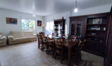 Återförsäljning - Villa - Torrevieja - Costa Blanca