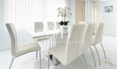 Odsprzedaż - Dom - Torrevieja - Punta prima