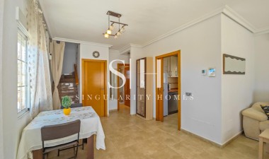 Herverkoop - Villa - Torrevieja - La Mata