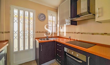 Herverkoop - Villa - Torrevieja - La Mata