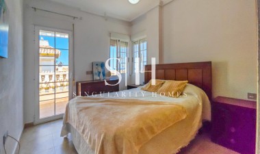 Herverkoop - Villa - Torrevieja - La Mata