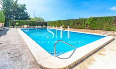 Odsprzedaż - Villa - Orihuela Costa - Punta Prima