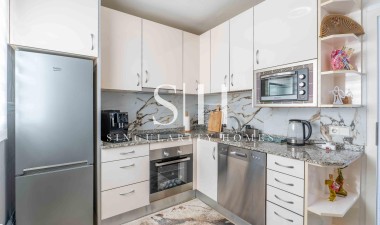 Odsprzedaż - Villa - Orihuela Costa - Punta Prima