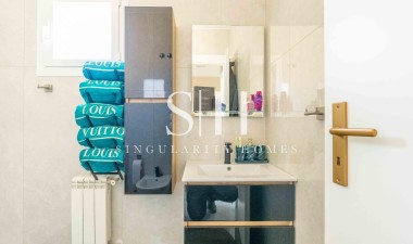 Odsprzedaż - Villa - Orihuela Costa - Punta Prima