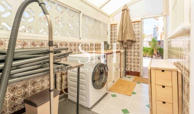 Odsprzedaż - Villa - Orihuela Costa - Punta Prima