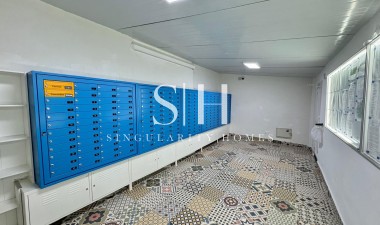 Resale - House - Torrevieja - Torretas