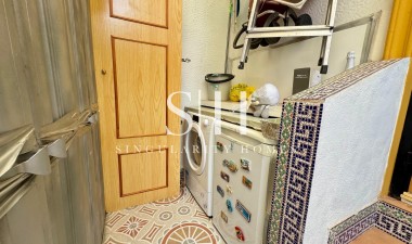 Resale - House - Torrevieja - Torretas