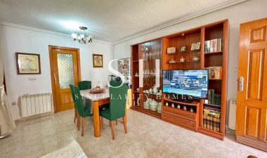 Resale - House - Torrevieja - Torretas