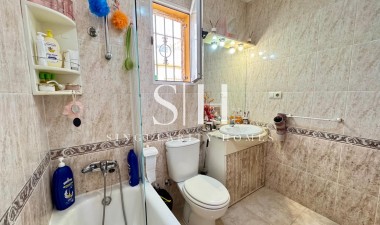 Resale - House - Torrevieja - Torretas