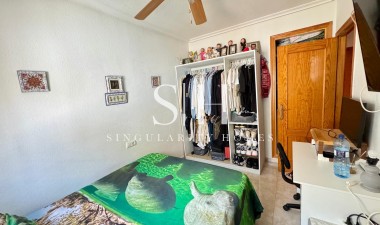 Resale - House - Torrevieja - Torretas