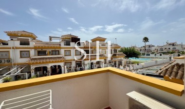 Resale - House - Torrevieja - Torretas