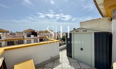 Resale - House - Torrevieja - Torretas
