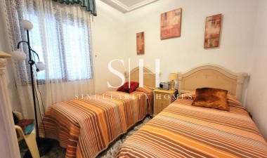 Återförsäljning - Bungalow - Torrevieja - Los Frutales