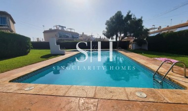 Återförsäljning - Bungalow - Torrevieja - Los Frutales