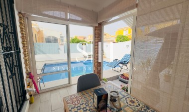 Resale - House - Orihuela Costa - La Florida