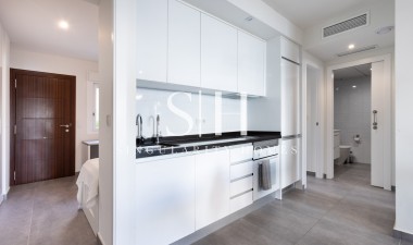 Herverkoop - Bungalow - Torrevieja - aguas nuevas