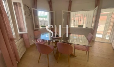 Resale - Villa - Playa Flamenca - Costa Blanca