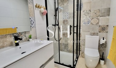 Перепродажа - Casa - San Miguel de Salinas - Inland