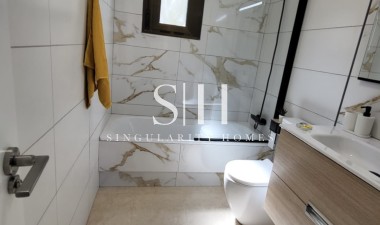 Перепродажа - Casa - San Miguel de Salinas - Inland