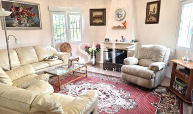 Resale - Villa - Orihuela Costa - Playa Flamenca