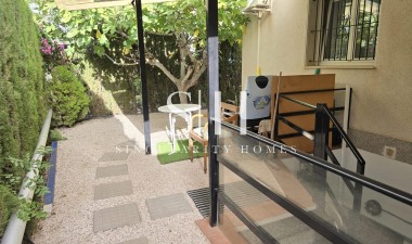 Resale - Villa - Orihuela Costa - Playa Flamenca