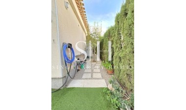 Resale - Villa - Orihuela Costa - Playa Flamenca