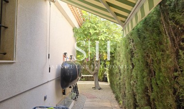 Resale - Villa - Orihuela Costa - Playa Flamenca