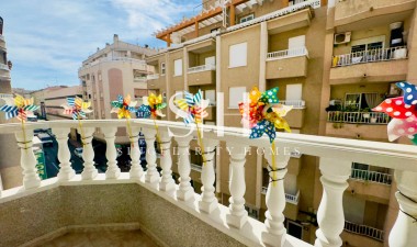 Resale - Apartment / flat - Torrevieja - Centro