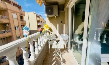 Resale - Apartment / flat - Torrevieja - Centro